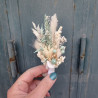 Boutonnière en fleurs séchées  pour costume marié